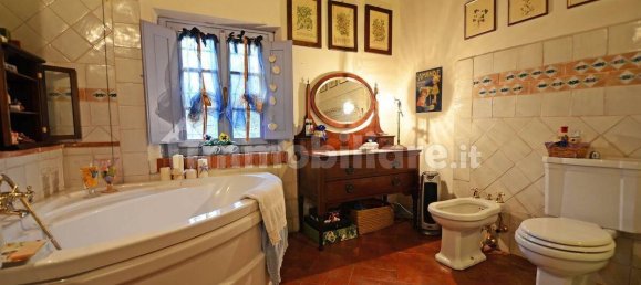 4 bedrooms House in Altopascio, Italy No. 117534 30