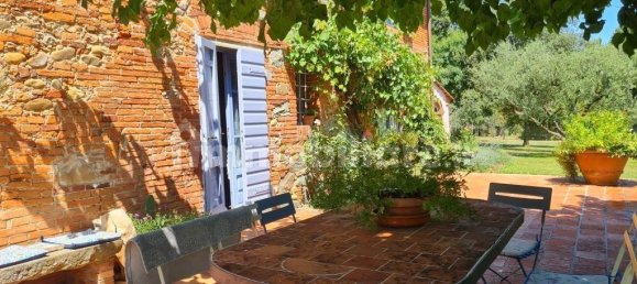 4 bedrooms House in Altopascio, Italy No. 117534 6