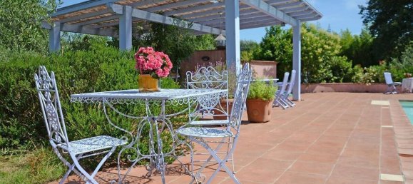 4 bedrooms House in Altopascio, Italy No. 117534 3