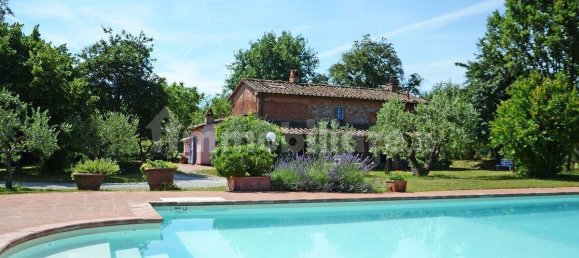 4 bedrooms House in Altopascio, Italy No. 117534 4