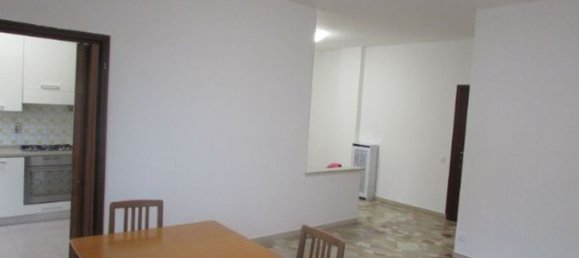 4 rooms Apartment in Milan, Italy No. 244785 3