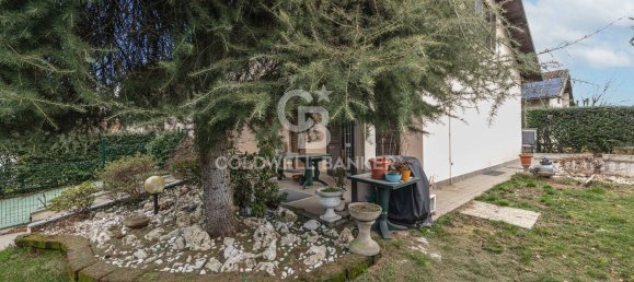 5 Schlafzimmer Haus in Samarate, Italy, Nr. 334217 4