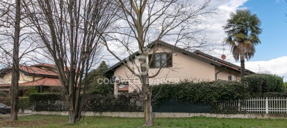 5 Schlafzimmer Haus in Samarate, Italy, Nr. 334217 2