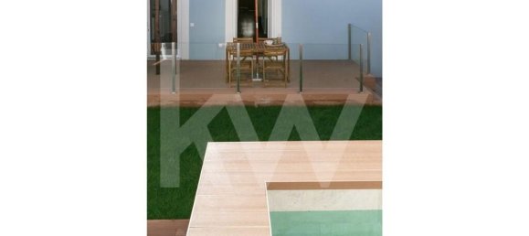 Casa de 3 dormitorios en Cascais, Portugal No. 90119 2