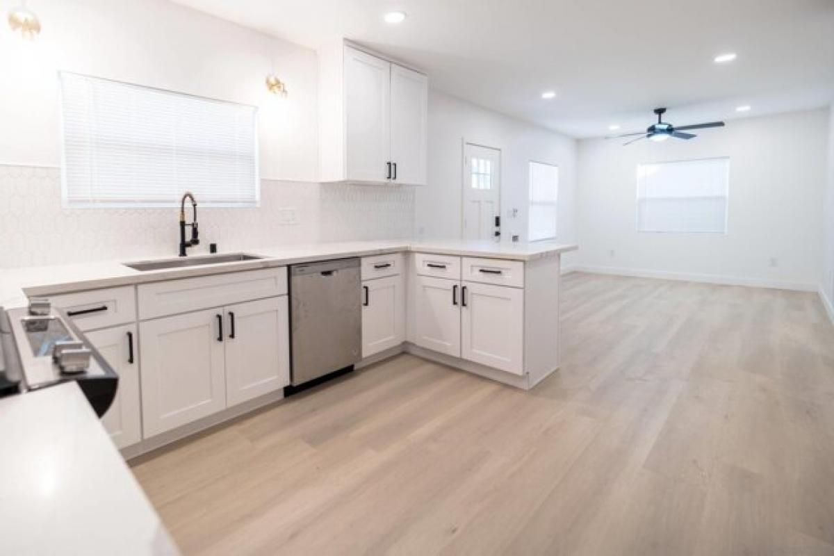 Дом с 6 спальнями в Сан Диего, США № 274851