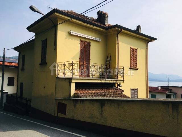 3 غرف نوم شقة في Meina, Italy رقم 226162