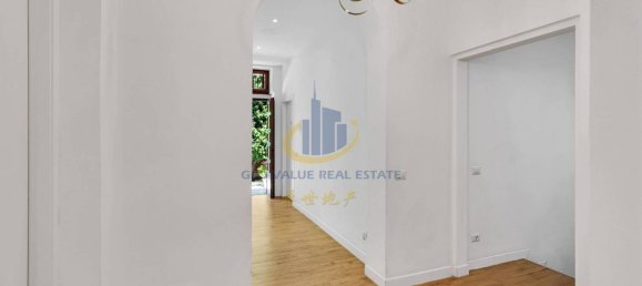 8 bedrooms Villa in Milan, Italy No. 326218 26