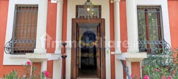 8 bedrooms Villa in Milan, Italy No. 326218 5