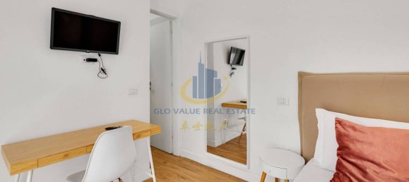 8 bedrooms Villa in Milan, Italy No. 326218 31