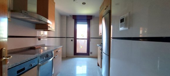 3 Schlafzimmer Wohnung in Logrono, Spain, Nr. 165032 3