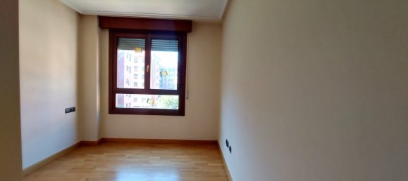 3 Schlafzimmer Wohnung in Logrono, Spain, Nr. 165032 17