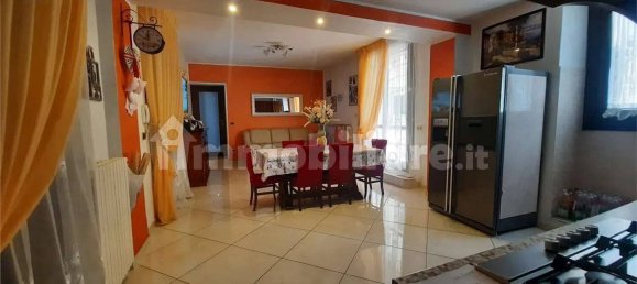 6 bedrooms Apartment in Borgomanero, Italy No. 333544 3