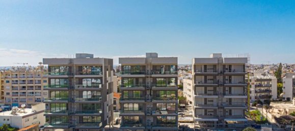 2 bedrooms Apartment in Limassol, Cyprus No. 9299 11