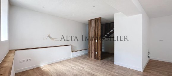 2 chambres Duplex à Levie, France No. 230919 5