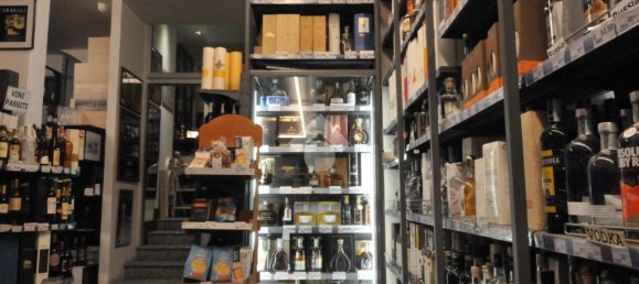 2 rooms Commercial property in Bologna, Italy No. 4646 5