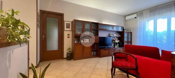 3 bedrooms Apartment in Verona, Italy No. 271314 5