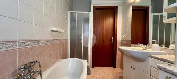 3 bedrooms Apartment in Verona, Italy No. 271314 18