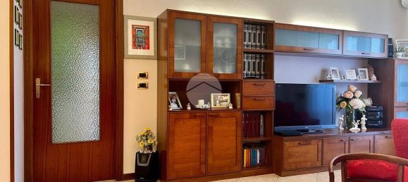 3 bedrooms Apartment in Verona, Italy No. 271314 6