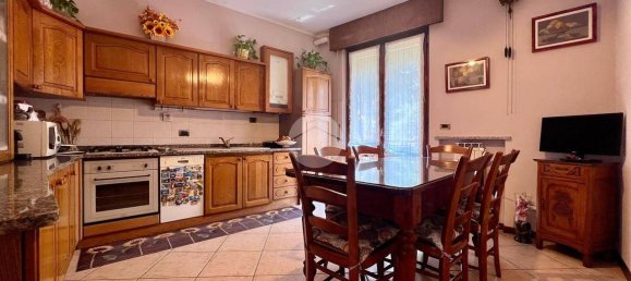 3 bedrooms Apartment in Verona, Italy No. 271314 8