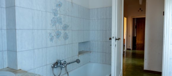 5 rooms Apartment in Velletri, Italy No. 107197 36