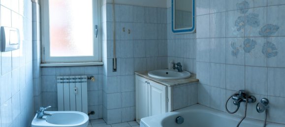 5 rooms Apartment in Velletri, Italy No. 107197 35