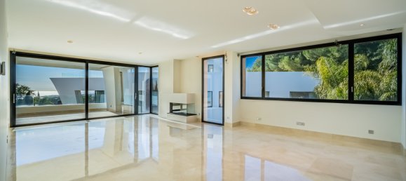 4 Schlafzimmer Gebäude in Marbella Golden Mile, Spain, Nr. 2999 8