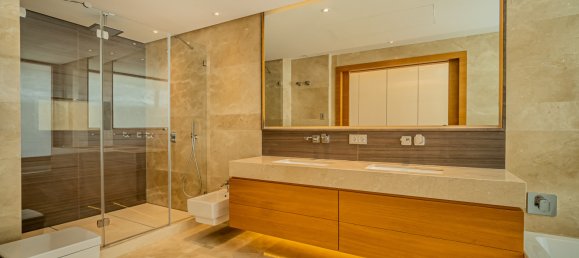 4 Schlafzimmer Gebäude in Marbella Golden Mile, Spain, Nr. 2999 12