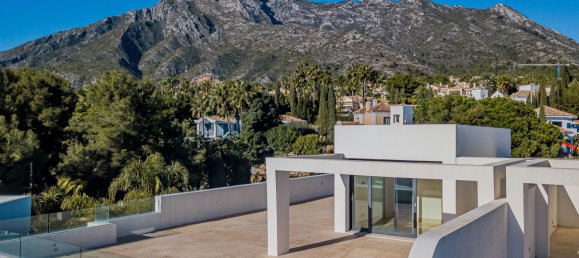 4 Schlafzimmer Gebäude in Marbella Golden Mile, Spain, Nr. 2999 2