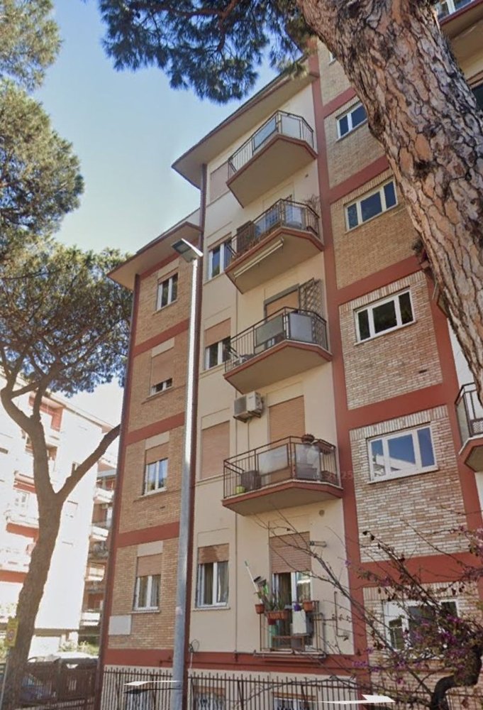 2 bedrooms Apartment in Rome, Italy No. 355939
