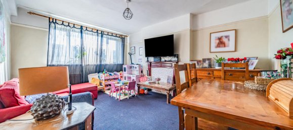 2 bedrooms Apartment in London, United Kingdom No. 7784 33