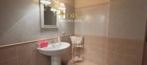 5-salle Appartement à Sesto Fiorentino, Italy No. 269676 17