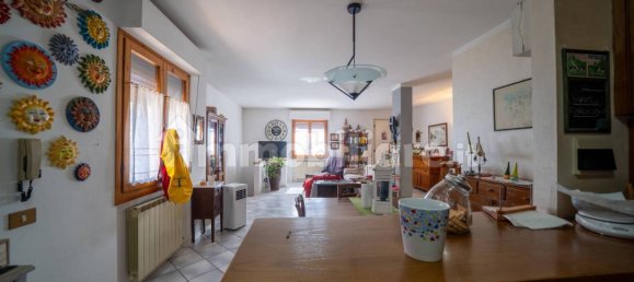 3 bedrooms House in Figline e Incisa Valdarno, Italy No. 310310 6