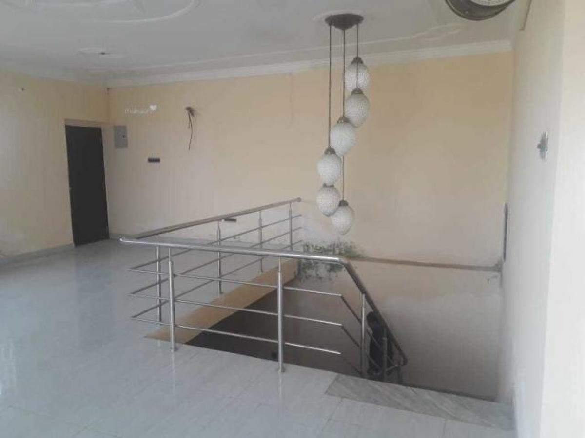 5 bedrooms House in Lucknow, India No. 16726