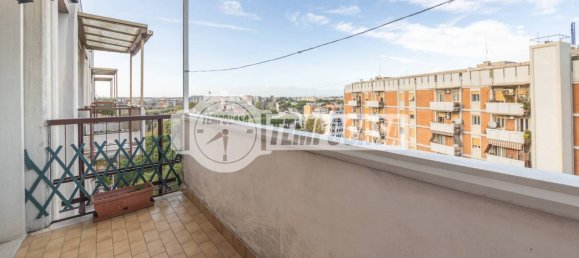 Apartamento de 2 dormitorios en Rome, Italy No. 323647 8