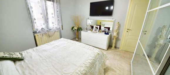 Apartamento de 4 divisões em Senago, Italy N.º 33801 13