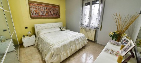 Apartamento de 4 divisões em Senago, Italy N.º 33801 11