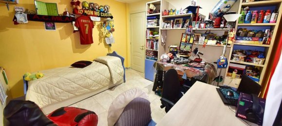 Apartamento de 4 divisões em Senago, Italy N.º 33801 16