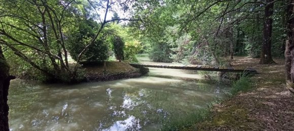 Grundstück in Vienne, France 100000m², Nr. 291958 3