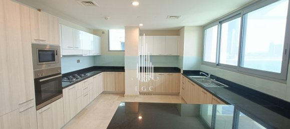 3 bedrooms Villa in Al Reem Island, UAE No. 52773 24