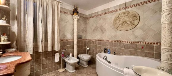 7 rooms Villa in Pistoia, Italy No. 219138 24