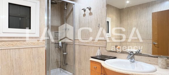 Квартира с 2 спальнями в Бадалона, Испания № 20165 15