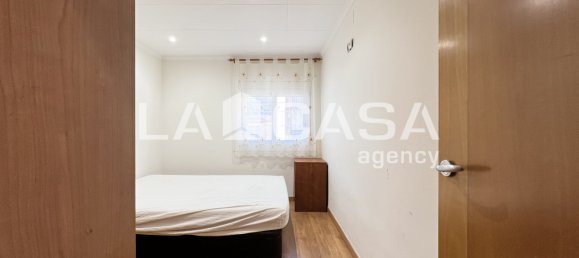 Квартира с 2 спальнями в Бадалона, Испания № 20165 18