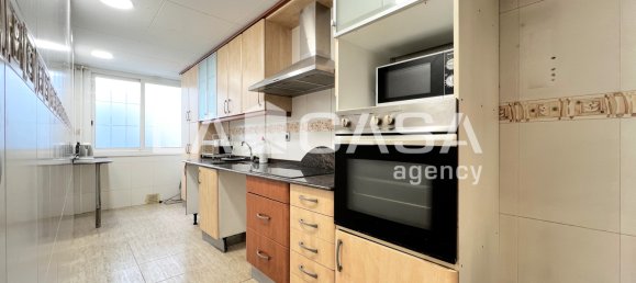 Квартира с 2 спальнями в Бадалона, Испания № 20165 6