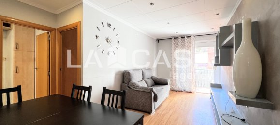 Квартира с 2 спальнями в Бадалона, Испания № 20165 3