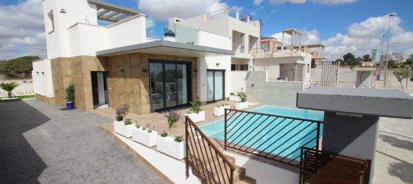 Vivenda T3 em San Miguel de Salinas, Spain N.º 365126 2