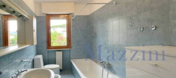 3 bedrooms Apartment in Forte dei Marmi, Italy No. 323945 7