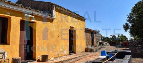 4 rooms House in Noto, Italy No. 20335 21