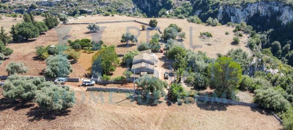 4 rooms House in Noto, Italy No. 20335 8