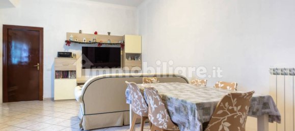 Apartamento de 2 dormitorios en Gallicano nel Lazio, Italy No. 215021 8