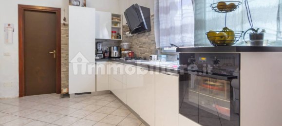Apartamento de 2 dormitorios en Gallicano nel Lazio, Italy No. 215021 7